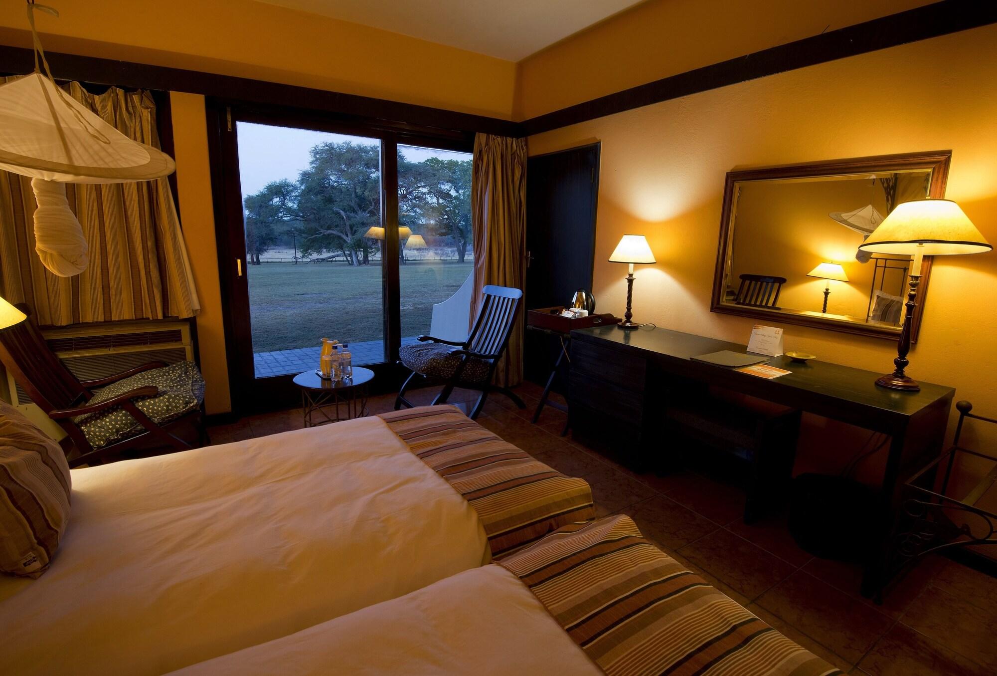 Hwange Safari Lodge Dete Exterior photo