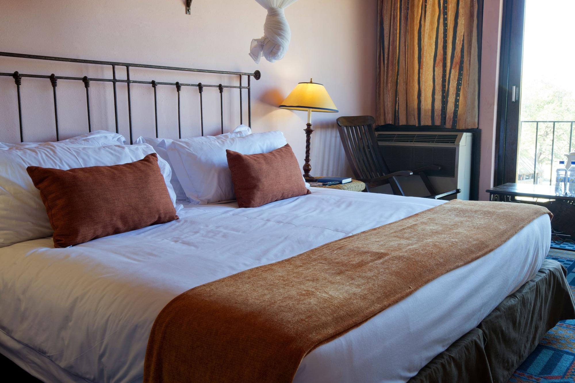 Hwange Safari Lodge Dete Exterior photo