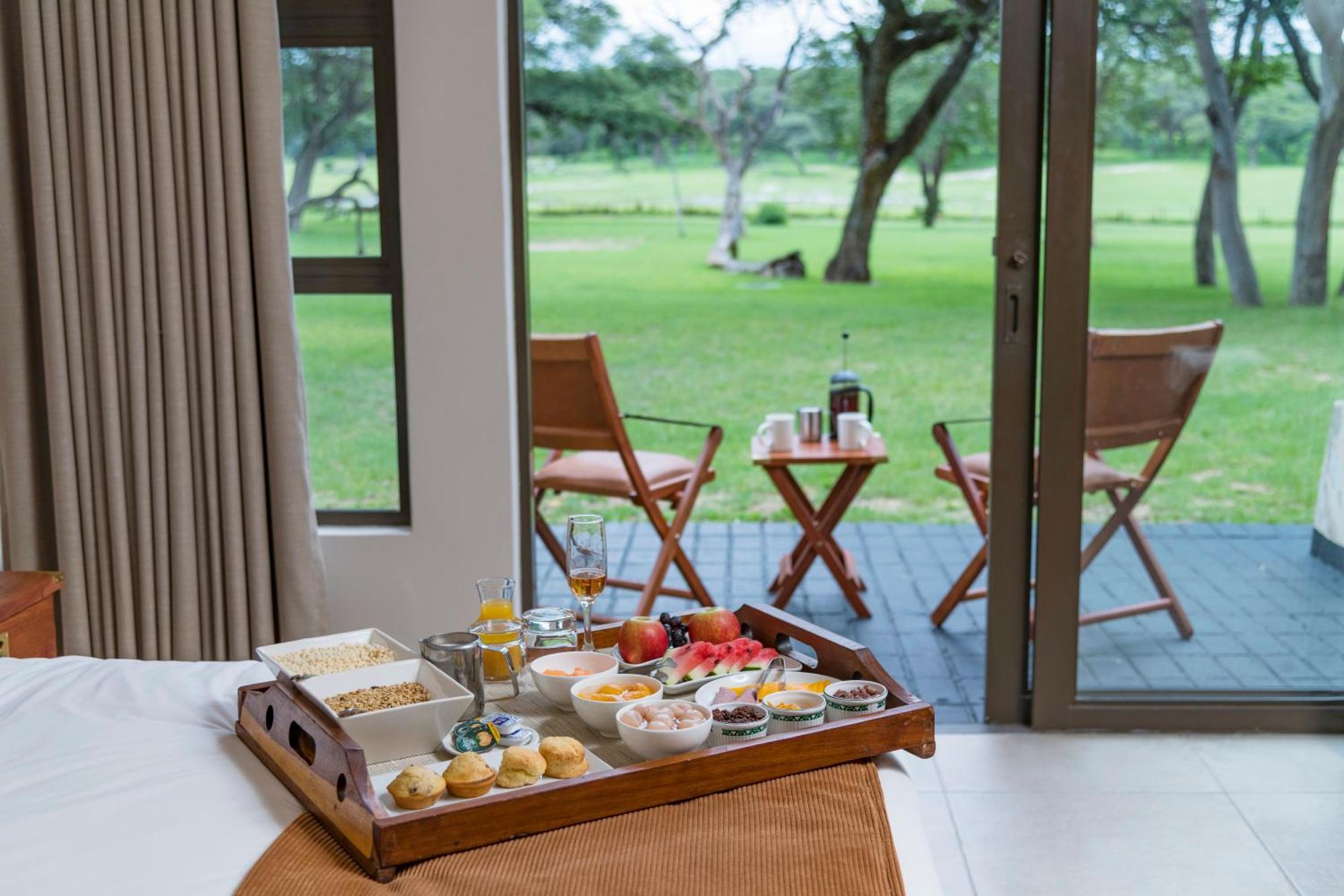 Hwange Safari Lodge Dete Exterior photo