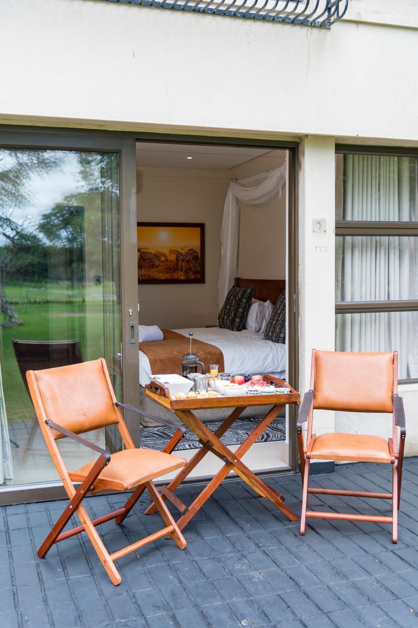 Hwange Safari Lodge Dete Exterior photo